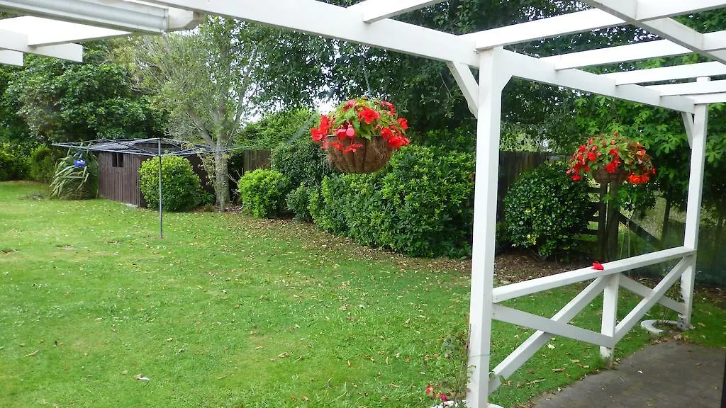 Mokoia Downs B&B Rotorua 5*,